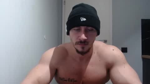 Snapshot of angelofit chatting on 01-16-25, 07:10 ------- SEX SHOW WITH GUYS AND GIRLS MUSCLE SHOW online show from 01-16-25, 07:10