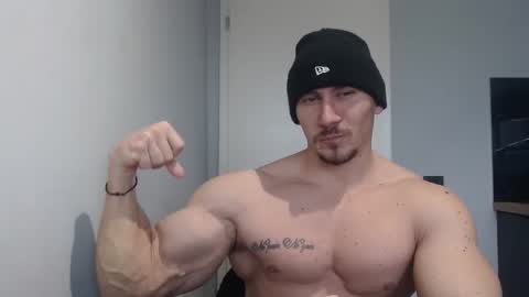 Snapshot of angelofit chatting on 02-16-25, 12:21 ------- SEX SHOW WITH GUYS AND GIRLS MUSCLE SHOW online show from 02-16-25, 12:21