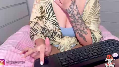 Snapshot of angelok_ chatting on 02-21-25, 07:12 My name is Ena. You will make me very happy if you subscribe. Love you online show from 02-21-25, 07:12