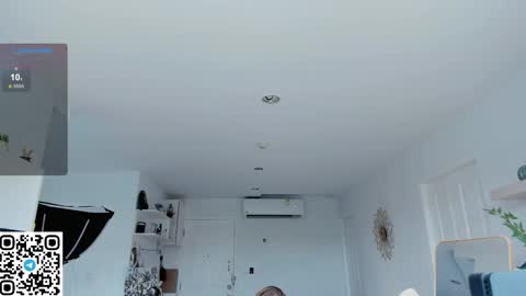 Snapshot of angelpaull chatting on 09-10-25, 02:44 Angel online show from 09-10-25, 02:44