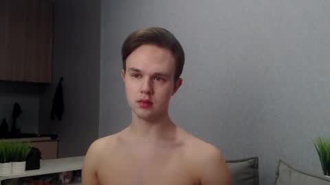 Angel online show from 04-10-26, 09:25