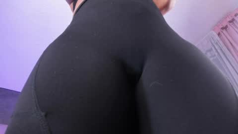 Angela online show from 04-05-26, 01:30