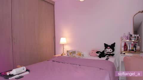 Snapshot of angeluniverse chatting on 10-23-25, 08:40 angel online show from 10-23-25, 08:40