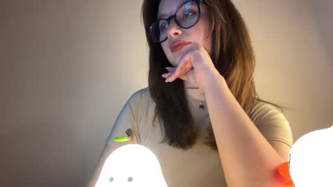 Lisa online show from 09-14-25, 03:33