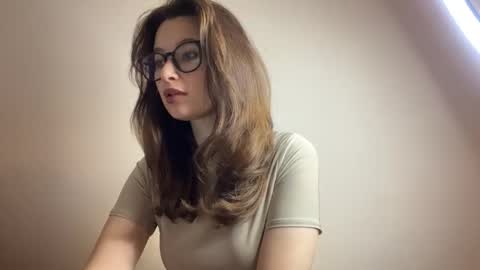 Lisa online show from 10-30-25, 03:46