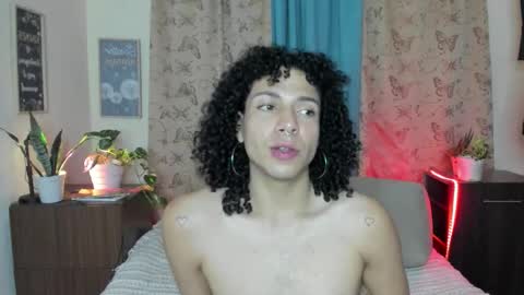 Snapshot of angelwhitte chatting on 11-23-25, 10:31 angelwhitte online show from 11-23-25, 10:31