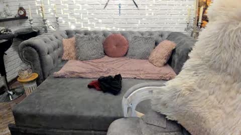 Snapshot of angelwild007 chatting on 02-09-25, 11:25 Angel Wild online show from 02-09-25, 11:25