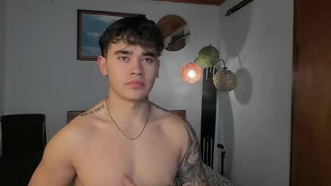 Snapshot of angelx_fox chatting on 12-25-24, 01:42 Angel Fox online show from 12-25-24, 01:42