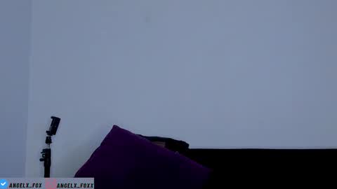 Snapshot of angelx_fox chatting on 11-18-25, 03:34 Angel Fox online show from 11-18-25, 03:34