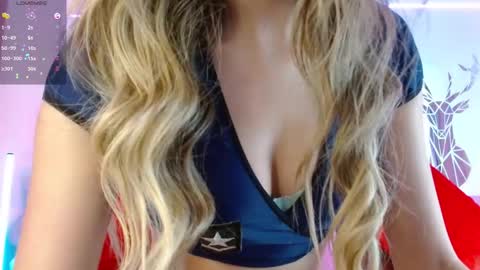 Snapshot of angely_18 chatting on 02-11-26, 08:25 Angely online show from 02-11-26, 08:25