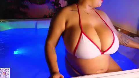 Snapshot of angie_bigboobs chatting on 11-10-25, 02:10 Angie Gomez Onlyfans angie bigboobs FREE online show from 11-10-25, 02:10