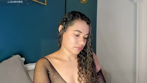 Snapshot of angie_leonn chatting on 06-01-26, 12:29 A N G I E online show from 06-01-26, 12:29