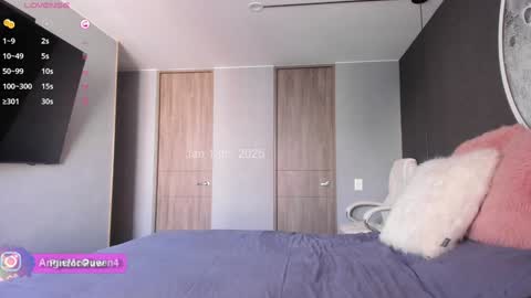 Snapshot of angie_mcqueen chatting on 01-13-25, 08:58 angie online show from 01-13-25, 08:58