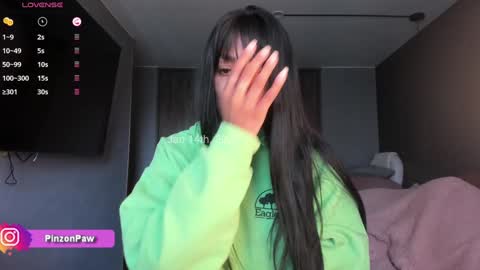 Snapshot of angie_mcqueen chatting on 01-14-25, 01:38 angie online show from 01-14-25, 01:38