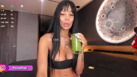 Snapshot of angie_mcqueen chatting on 02-18-25, 11:22 angie online show from 02-18-25, 11:22