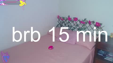 Snapshot of angielee01 chatting on 11-04-25, 03:00 Angie y Andres online show from 11-04-25, 03:00