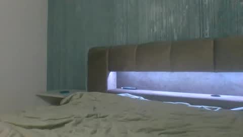 Snapshot of angiemilly chatting on 09-19-25, 08:09 angiemilly online show from 09-19-25, 08:09