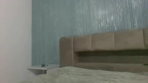 Snapshot of angiemilly chatting on 09-28-25, 07:41 angiemilly online show from 09-28-25, 07:41