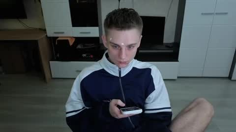 Snapshot of angryzan chatting on 04-24-26, 08:39 vodka online show from 04-24-26, 08:39