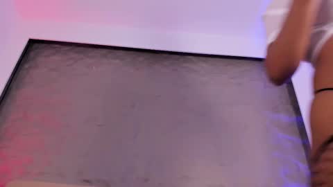 Snapshot of angy_avila chatting on 10-09-25, 11:52 angy_avila online show from 10-09-25, 11:52