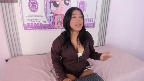 Snapshot of angy_avila chatting on 11-15-25, 02:31 angy_avila online show from 11-15-25, 02:31