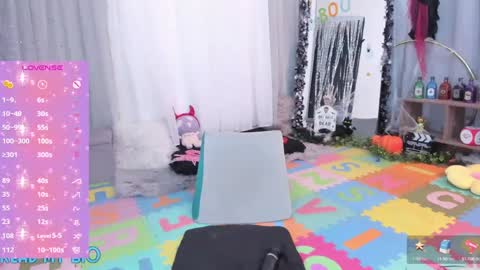 Anhala Rivera online show from 10-12-25, 12:42