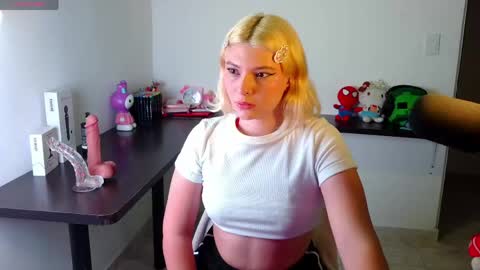 Ania online show from 04-26-26, 12:19