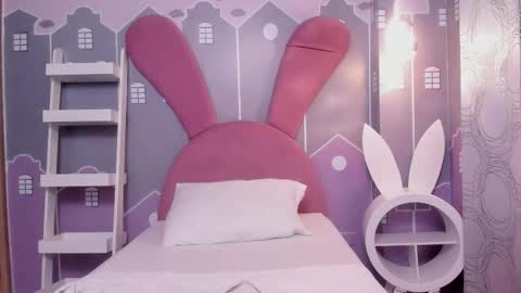 Anie online show from 03-26-26, 02:17