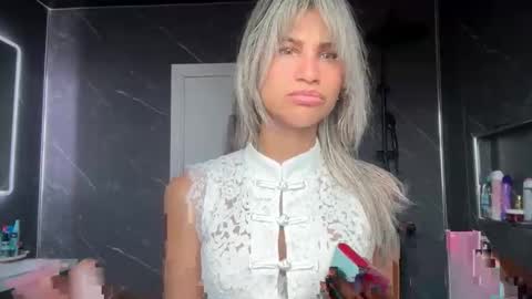 anisha online show from 04-01-26, 10:38