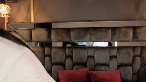 Snapshot of anijoness_ chatting on 10-04-25, 04:10 Ani online show from 10-04-25, 04:10