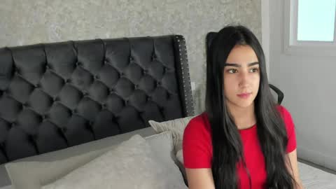 anika_h online show from 06-07-26, 12:09