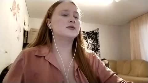 Snapshot of anika_lipps chatting on 02-01-26, 03:32 Anika online show from 02-01-26, 03:32