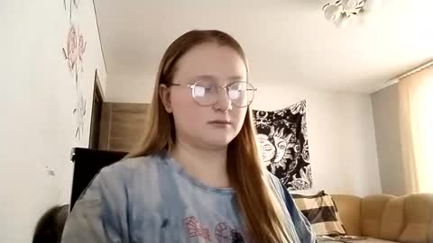 Snapshot of anika_lipps chatting on 02-18-26, 10:00 Anika online show from 02-18-26, 10:00