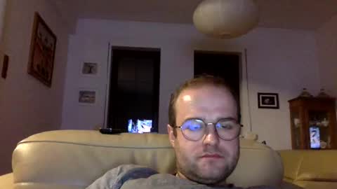 Snapshot of animal_michael chatting on 12-26-24, 09:04 animal_michael online show from 12-26-24, 09:04