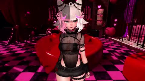 animecutie online show from 11-20-25, 02:39