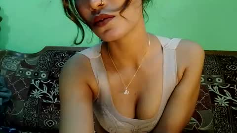 Snapshot of anisha89299 chatting on 06-03-26, 06:35 Sweet69 online show from 06-03-26, 06:35