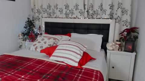 Anisia online show from 12-24-24, 06:06