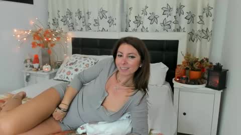 Anisia online show from 10-07-25, 01:41