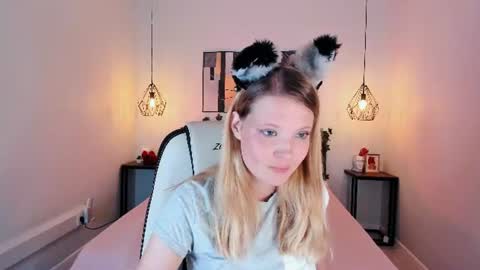 Snapshot of anita_marcelle chatting on 07-17-26, 07:59 Anita online show from 07-17-26, 07:59
