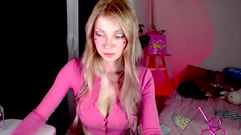 Snapshot of anita_moon_ chatting on 05-07-26, 11:32 anita_moon_ online show from 05-07-26, 11:32