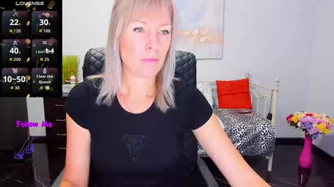 Anita online show from 11-26-25, 06:36
