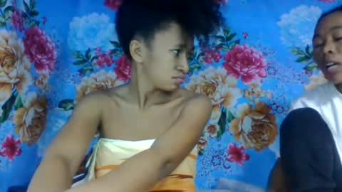 Snapshot of anitaazzh chatting on 06-12-26, 03:11 anitaazzh online show from 06-12-26, 03:11