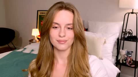 Snapshot of anitafischer chatting on 09-11-25, 01:11 Anita online show from 09-11-25, 01:11