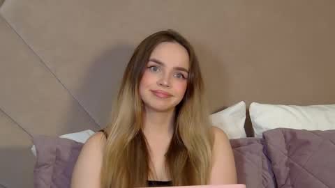 AnitaVenture online show from 04-18-26, 04:44