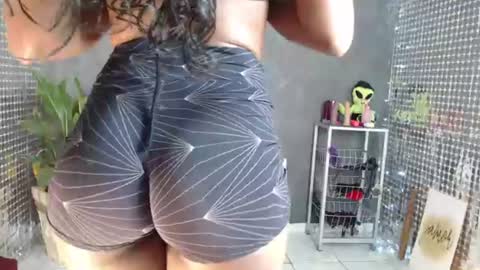 Snapshot of anjinhama chatting on 06-19-26, 02:54 Hello My name is NaiaraPv is OPEN online show from 06-19-26, 02:54