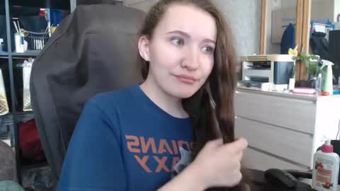 Snapshot of ankey_rayah chatting on 12-24-24, 08:22 Nameless online show from 12-24-24, 08:22