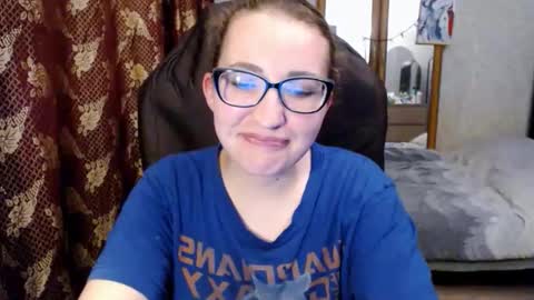 Snapshot of ankey_rayah chatting on 05-09-26, 05:40 Nameless online show from 05-09-26, 05:40
