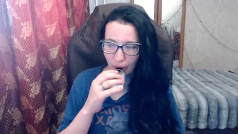 Snapshot of ankey_rayah chatting on 06-08-26, 01:28 Nameless online show from 06-08-26, 01:28