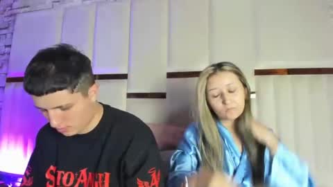 Snapshot of anlleloandangela chatting on 07-11-26, 06:43 ANGEL AND TEFY online show from 07-11-26, 06:43
