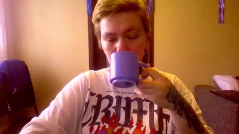 Snapshot of ann_lelala_ chatting on 02-12-25, 04:12 ann_lelala_ online show from 02-12-25, 04:12